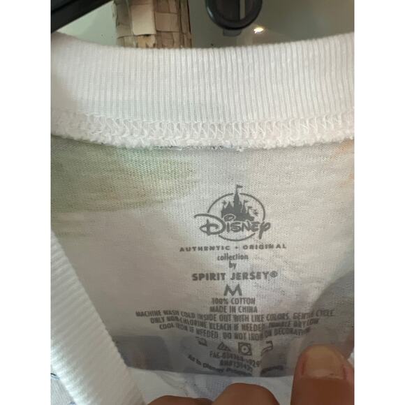 NWT Disney spirit jersey size medium Festival Of Arts - Picture 2 of 3